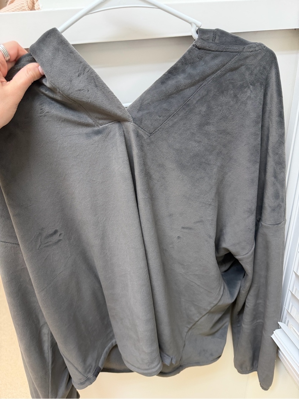 Barefoot Dreams Plush Pullover - Gray